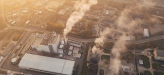 La moda reduce a casi la mitad sus emisiones en 10 años