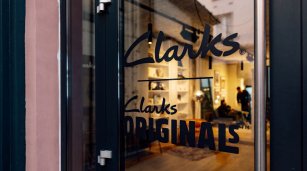 Clark’s recorta 1.200 empleos en un año tras perder 40 millones y encoger ventas un 9%