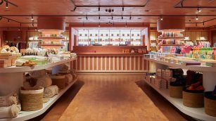 Natura vuelve a crecer, aunque se mantiene en pérdidas en el primer trimestre de 2025