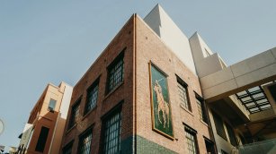 Ralph Lauren mantiene el ritmo: eleva previsiones tras crecer 17% en el segundo trimestre