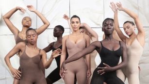 Skims se vuelca en cosmética con la compra del 100% de la marca conjunta con Coty