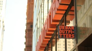 Urban Outfitters crece en España con una tercera tienda en el centro de Valencia