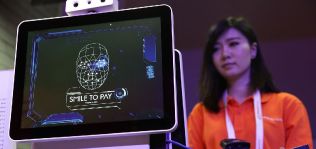 “Sonría, le estoy cobrando”: los nuevos métodos de pago