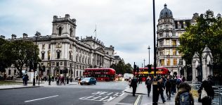 El ‘golpe’ de un Brexit duro a la moda británica: hasta 900 millones de libras al año