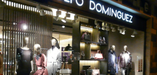 Adolfo Domínguez regresa a números rojos y cierra 2016 con pérdidas de 23 millones