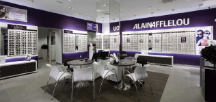 El gigante óptico Alain Afflelou crea filial para impulsar su negocio en Latinoamérica