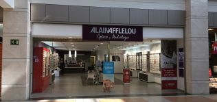 La gafas de Alain Afflelou arrancan en Colombia con su primera tienda en Bogotá