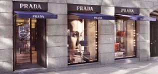 Prada da un vuelco a su distribución y da un paso atrás con el canal multimarca