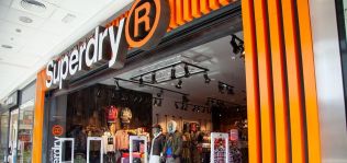 El cofundador de Superdry reformula la hoja de ruta de la empresa tras su regreso