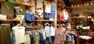 System Action avanza en el concurso: se abre la puja por las tiendas y la plantilla