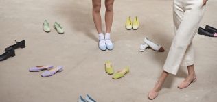 Augusta The Brand, zapatos cl&aacute;sicos lanzados en el confinamiento