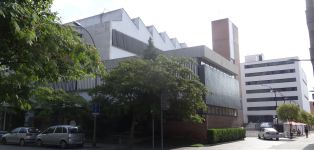 Igualada: el coronavirus paraliza el corazón del textil en Cataluña