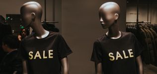 Tiempo de descuento(s): la moda ve alejarse de nuevo un extraño barco llamado ‘full price’