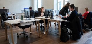 Alma irrumpe en la guerra del ‘buy now, pay later’ y abre oficinas en Madrid