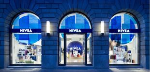 Beiersdorf regresa al selectivo alem&aacute;n DAX un a&ntilde;o despu&eacute;s