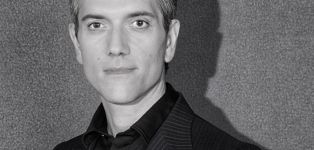 Alexander McQueen nombra un nuevo capitán y Gintzburger se pone al frente de Versace