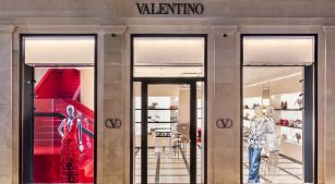 Valentino encoje un 5% y cierra 2023 con unas ventas de 1.350 millones de euros