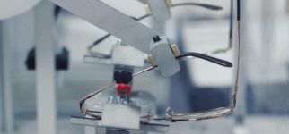 Essilor Luxottica crece un 4,4% y gana un 3% en el año de la compra de Supreme 