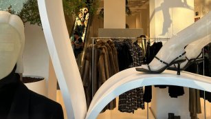 Stock, tipos, Lefties, otoño y España: el primer semestre de Inditex, en seis claves