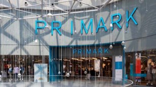 Primark se lanza a la renovación de su convenio en España ante el atasco del texto colectivo