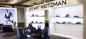 Tapestry reorganiza su cartera de marcas y venderá Stuart Weitzman a Caleres