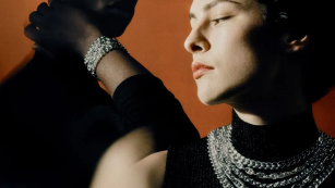 Las joyas emblemáticas de Hermès brillan en una exposición en Milán