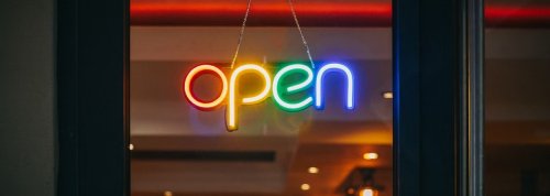 &iquest;Nueva era dorada de &lsquo;pop ups&rsquo;? El exceso de stock da alas a las tiendas ef&iacute;meras