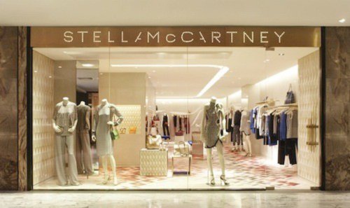 Stella McCartney aumenta sus ingresos un 14%, pero incrementa sus p&eacute;rdidas en 2021