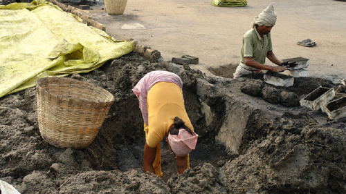 El trabajo forzoso aumenta y genera 236.000 millones de d&oacute;lares anuales en el mundo