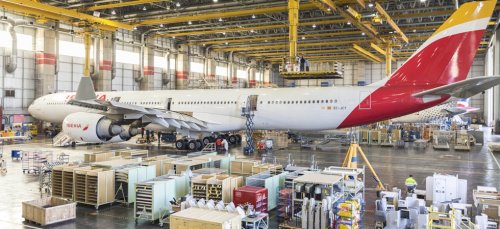 Inditex pacta con Repsol e Iberia usar un 5% de combustible sostenible en su transporte a&eacute;reo