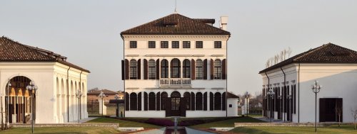 Benetton ajusta su coste laboral y propone una reducci&oacute;n de jornada del 40%