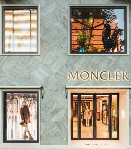 Moncler esquiva la ca&iacute;da del lujo y crece un 5% hasta septiembre