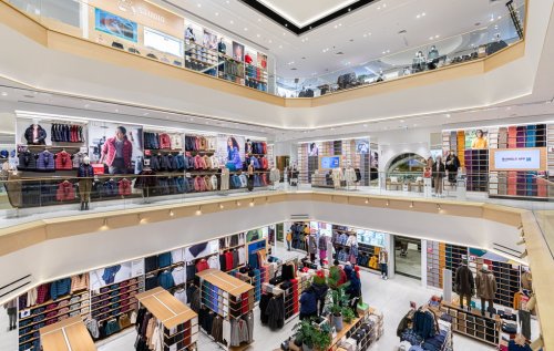 El due&ntilde;o de Uniqlo pagar&aacute; un 11% m&aacute;s a sus vendedores en Jap&oacute;n