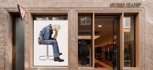 Authentic Brands se une a la puja por Guess