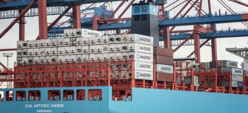 Las exportaciones espa&ntilde;olas de moda encarrilan 2024 pese a ralentizarse en noviembre