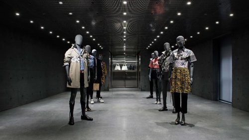 Ssense evita la venta: la familia fundadora retendr&aacute; el control tras el concurso en Canad&aacute;