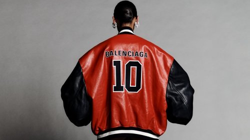Balenciaga: una colaboraci&oacute;n con la NBA, otra con Manolo Blahnik y una muestra en Madrid