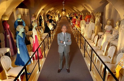 El rojo de Valentino aterriza en Madrid