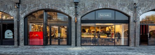 Paul Smith detiene sus operaciones en Rusia un a&ntilde;o despu&eacute;s del estallido de la guerra