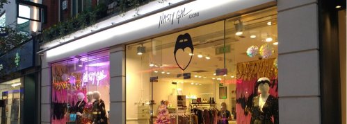 Boohoo tambi&eacute;n pone freno a las devoluciones y estudia empezar a cobrarlas