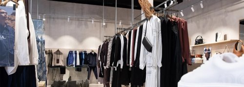 Adolfo Dom&iacute;nguez eleva sus ventas un 23% y sigue reduciendo p&eacute;rdidas hasta noviembre