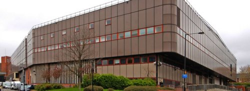 ABG saca la tijera y tantea treinta despidos en la c&uacute;pula de Ted Baker