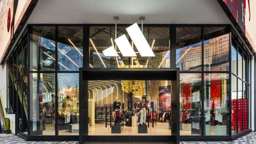 Adidas gana el doble en el primer semestre pero mantiene previsiones por la incertidumbre