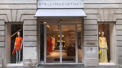 Stella McCartney encoge ventas y dispara p&eacute;rdidas a las puertas de su ruptura con LVMH