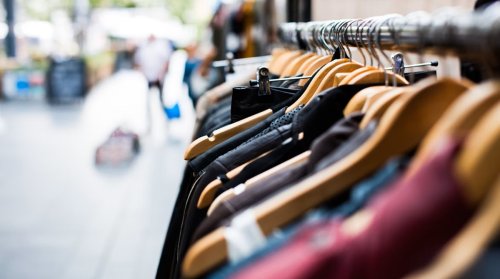 La facturaci&oacute;n de la industria se desploma en abril, cayendo hasta un 8% en textil y calzado