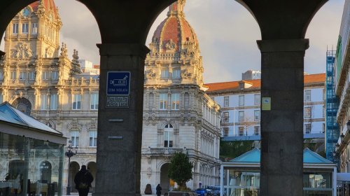 Galicia: medalla de oro en el consumo de moda al calor de un gigante