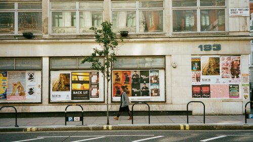 Las ventas de moda en Reino Unido anotan una subida r&eacute;cord en agosto, de un 6%