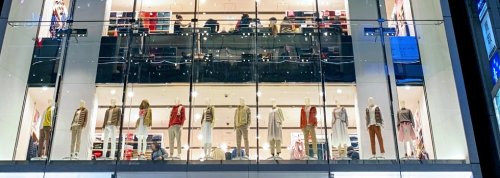 Del adiós a la pandemia en EEUU al regreso a 2020 en China: las dos caras de la moda en 2022