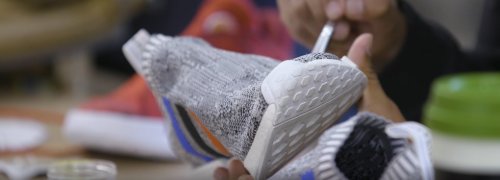 Del calzado de H&M a las mochilas de Adidas: las f&aacute;bricas espa&ntilde;olas de los gigantes de la moda