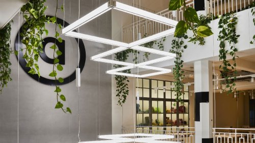 Asos reduce un 12% sus pérdidas en 2025 y mejora el margen, pero sigue perdiendo tamaño